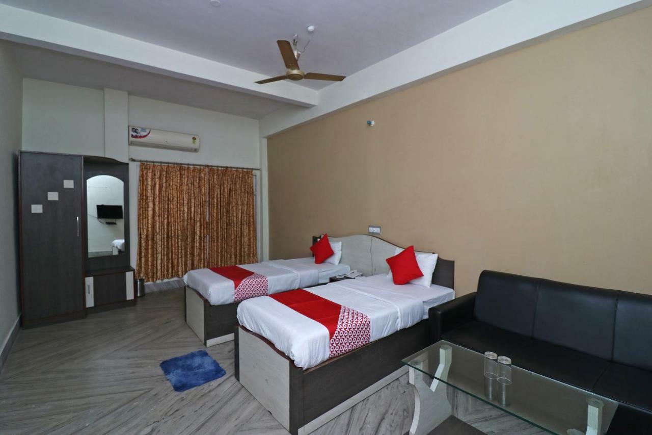 Oyo 37989 Hotel Debarshi Bānkura Oda fotoğraf